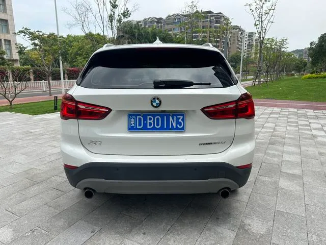 BMW X1 2019 sDrive20Li Leading Type exterior photo 6 BMW X1 2019 sDrive20Li Leading Type exterior photo 6