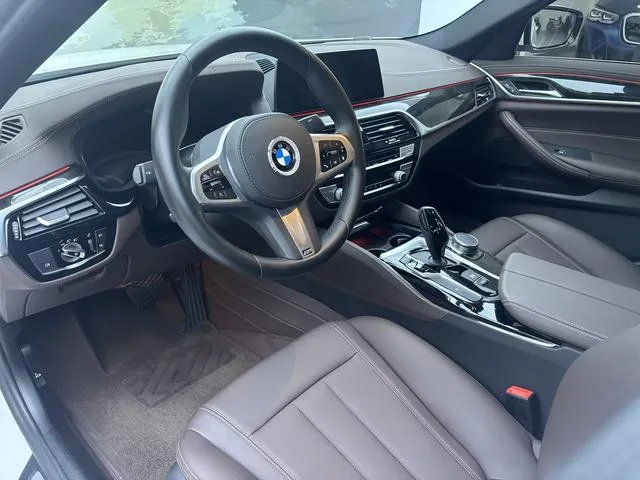 BMW 5 Series 2020 525Li M Sports suit interior photo 14 BMW 5 Series 2020 525Li M Sports suit interior photo 14