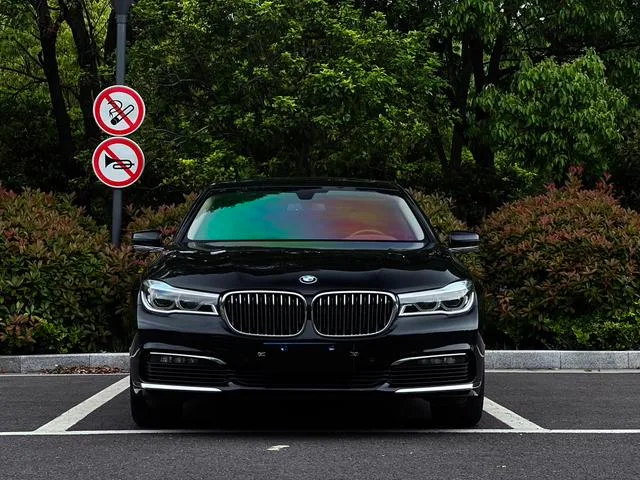 BMW 7 Series 2017 730Li Leading Type exterior photo 3 BMW 7 Series 2017 730Li Leading Type exterior photo 3
