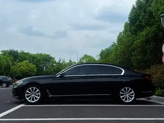 BMW 7 Series 2017 730Li Leading Type exterior photo 4 BMW 7 Series 2017 730Li Leading Type exterior photo 4