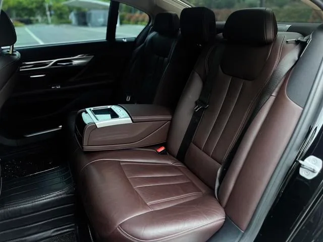 BMW 7 Series 2017 730Li Leading Type interior photo 11 BMW 7 Series 2017 730Li Leading Type interior photo 11