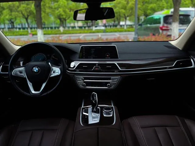 BMW 7 Series 2017 730Li Leading Type interior photo 13 BMW 7 Series 2017 730Li Leading Type interior photo 13