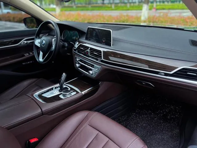 BMW 7 Series 2017 730Li Leading Type interior photo 14 BMW 7 Series 2017 730Li Leading Type interior photo 14