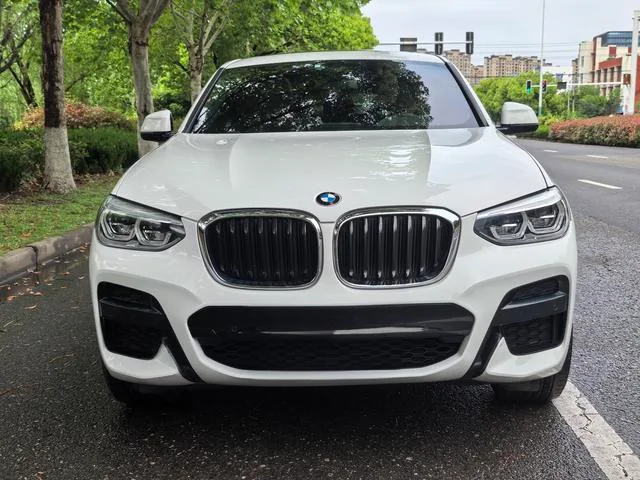 BMW X4 2020 xDrive25i M Sports suit exterior photo 3 BMW X4 2020 xDrive25i M Sports suit exterior photo 3