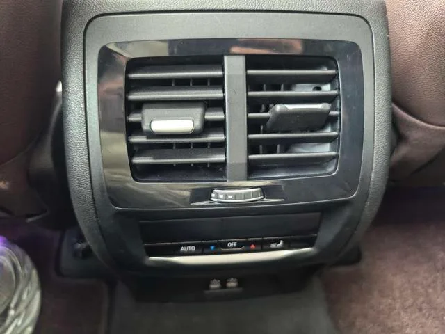 BMW X4 2020 xDrive25i M Sports suit interior photo 12 BMW X4 2020 xDrive25i M Sports suit interior photo 12