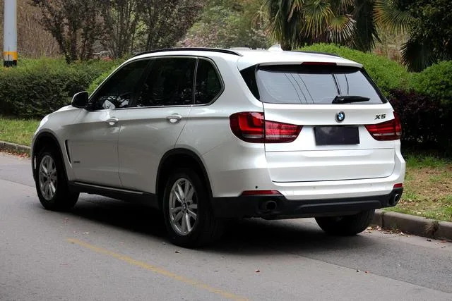 BMW X5 2015 xDrive28i exterior photo 5 BMW X5 2015 xDrive28i exterior photo 5