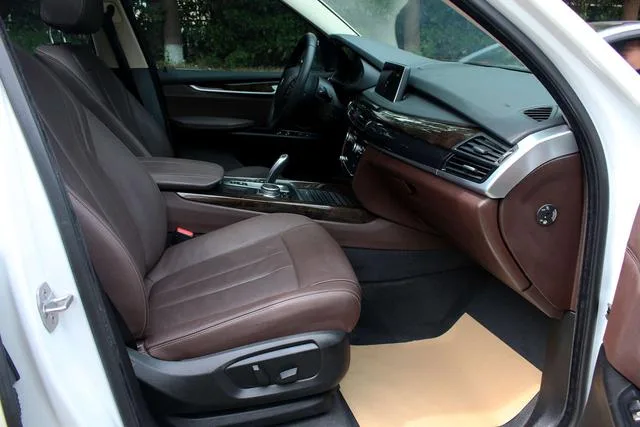 BMW X5 2015 xDrive28i interior photo 10 BMW X5 2015 xDrive28i interior photo 10