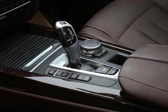 BMW X5 2015 xDrive28i interior photo 15 BMW X5 2015 xDrive28i interior photo 15