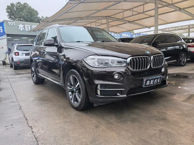 BMW X5 2017 xDrive35i Estilo elegante exterior foto 3 BMW X5 2017 xDrive35i Estilo elegante exterior foto 3