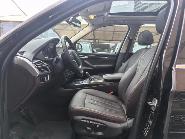 BMW X5 2017 xDrive35i Estilo elegante exterior foto 5 BMW X5 2017 xDrive35i Estilo elegante exterior foto 5