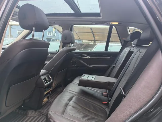 BMW X5 2017 xDrive35i Estilo elegante exterior foto 6 BMW X5 2017 xDrive35i Estilo elegante exterior foto 6