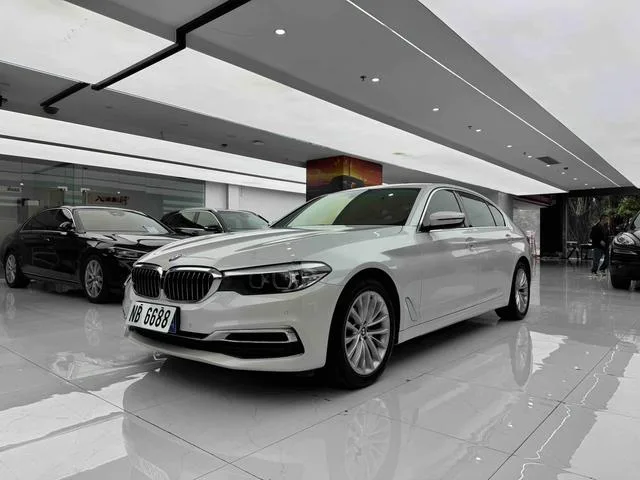 BMW 5 Series 2020 525Li M Sports suit exterior photo 1 BMW 5 Series 2020 525Li M Sports suit exterior photo 1