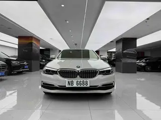 BMW 5 Series 2020 525Li M Sports suit exterior photo 2 BMW 5 Series 2020 525Li M Sports suit exterior photo 2