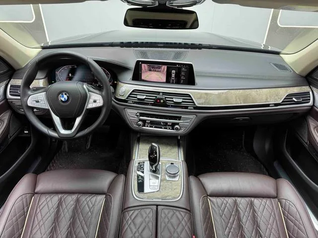 BMW 7 Series 2019 Restyling 740Li Leading Type Luxury Set exterior photo 7 BMW 7 Series 2019 Restyling 740Li Leading Type Luxury Set exterior photo 7
