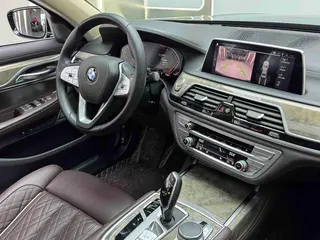 BMW 7 Series 2019 Restyling 740Li Leading Type Luxury Set exterior photo 8 BMW 7 Series 2019 Restyling 740Li Leading Type Luxury Set exterior photo 8