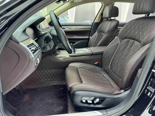 BMW 7 Series 2019 Restyling 740Li Leading Type Luxury Set interior photo 13 BMW 7 Series 2019 Restyling 740Li Leading Type Luxury Set interior photo 13