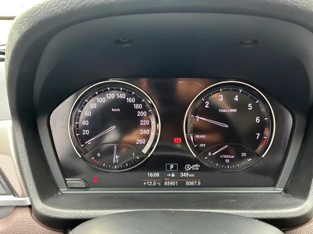 BMW X1 2019 sDrive18Li Tipo de lujo exterior foto 10 BMW X1 2019 sDrive18Li Tipo de lujo exterior foto 10