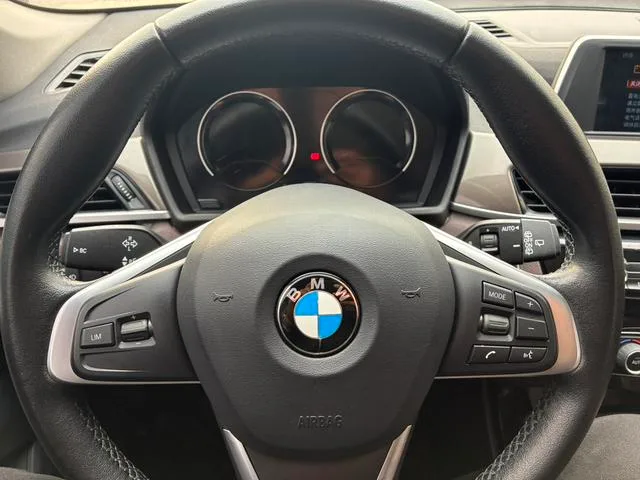 BMW X1 2019 sDrive18Li Tipo de lujo interior foto 11 BMW X1 2019 sDrive18Li Tipo de lujo interior foto 11