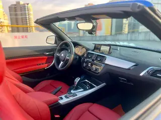 BMW 2 Series 2019 225i Convertible Coupe Premium Class M Sports suit interior photo 12 BMW 2 Series 2019 225i Convertible Coupe Premium Class M Sports suit interior photo 12