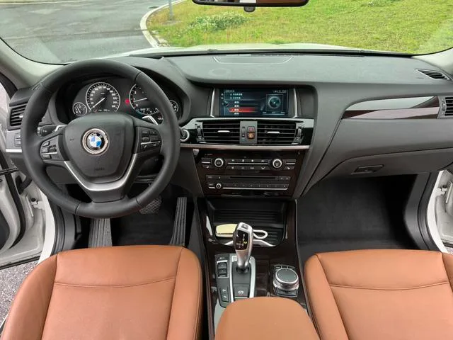 BMW X4 2014 xDrive20i X Design Suit interior photo 12 BMW X4 2014 xDrive20i X Design Suit interior photo 12