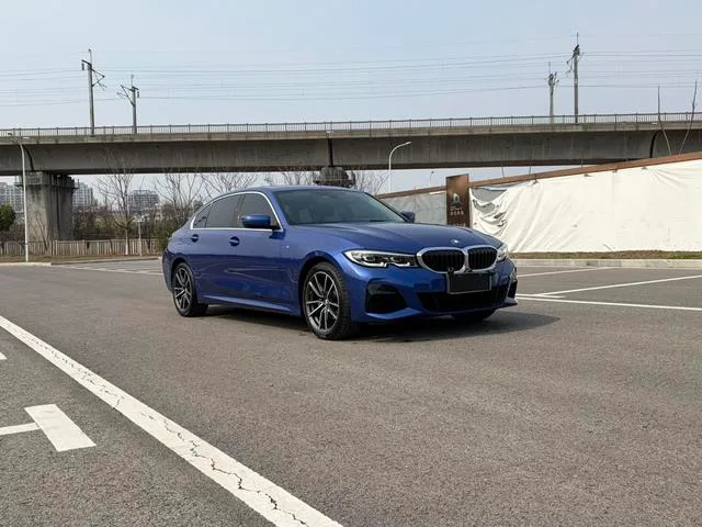 BMW 3 Series 2020 320Li M Sports suit exterior photo 3 BMW 3 Series 2020 320Li M Sports suit exterior photo 3