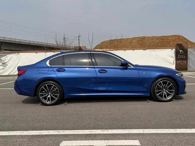 BMW 3 Series 2020 320Li M Sports suit exterior photo 4 BMW 3 Series 2020 320Li M Sports suit exterior photo 4