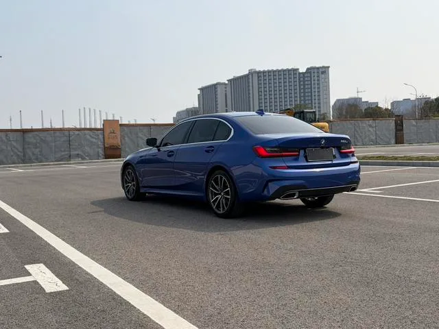 BMW 3 Series 2020 320Li M Sports suit exterior photo 8 BMW 3 Series 2020 320Li M Sports suit exterior photo 8