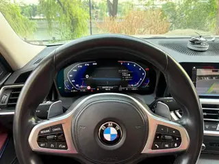 BMW 3 Series 2022 325Li M Set de nuit de sport intérieur photo 20 BMW 3 Series 2022 325Li M Set de nuit de sport intérieur photo 20