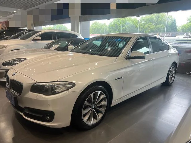 BMW 5 Series 2017 525Li Líder exterior foto 1 BMW 5 Series 2017 525Li Líder exterior foto 1