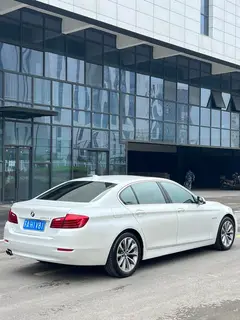 BMW 5 Series 2017 525Li Líder exterior foto 5 BMW 5 Series 2017 525Li Líder exterior foto 5
