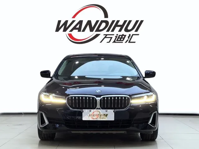 BMW 5 Series 2021 Restyling 530Li Leading Type Luxury Set exterior photo 2 BMW 5 Series 2021 Restyling 530Li Leading Type Luxury Set exterior photo 2