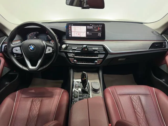 BMW 5 Series 2021 Restyling 530Li Leading Type Luxury Set exterior photo 9 BMW 5 Series 2021 Restyling 530Li Leading Type Luxury Set exterior photo 9