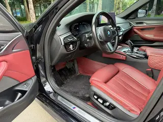 BMW 5 Series 2021 530Li Tipo de lujo M Conjunto deportivo exterior foto 4 BMW 5 Series 2021 530Li Tipo de lujo M Conjunto deportivo exterior foto 4