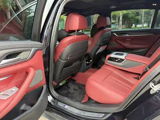 BMW 5 Series 2021 530Li Tipo de lujo M Conjunto deportivo exterior foto 5 BMW 5 Series 2021 530Li Tipo de lujo M Conjunto deportivo exterior foto 5