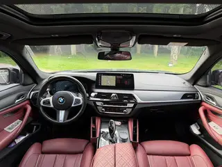 BMW 5 Series 2021 530Li Tipo de lujo M Conjunto deportivo interior foto 6 BMW 5 Series 2021 530Li Tipo de lujo M Conjunto deportivo interior foto 6