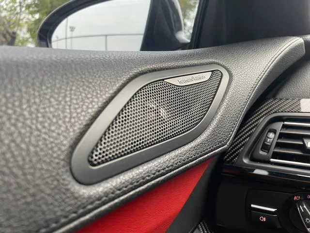BMW M6 2015 M6 Gran Coupe interior photo 12 BMW M6 2015 M6 Gran Coupe interior photo 12