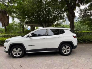 Jeep Compass 2019 200T Automatic Home Internet large screen version exterior photo 4 Jeep Compass 2019 200T Automatic Home Internet large screen version exterior photo 4