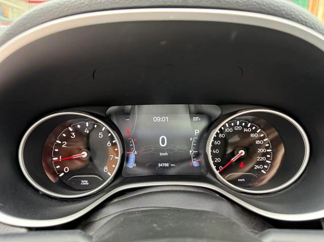Jeep Compass 2019 200T Automatic Home Internet large screen version interior photo 9 Jeep Compass 2019 200T Automatic Home Internet large screen version interior photo 9