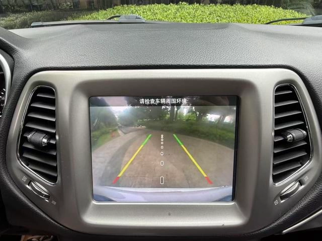 Jeep Compass 2019 200T Automatic Home Internet large screen version interior photo 12 Jeep Compass 2019 200T Automatic Home Internet large screen version interior photo 12