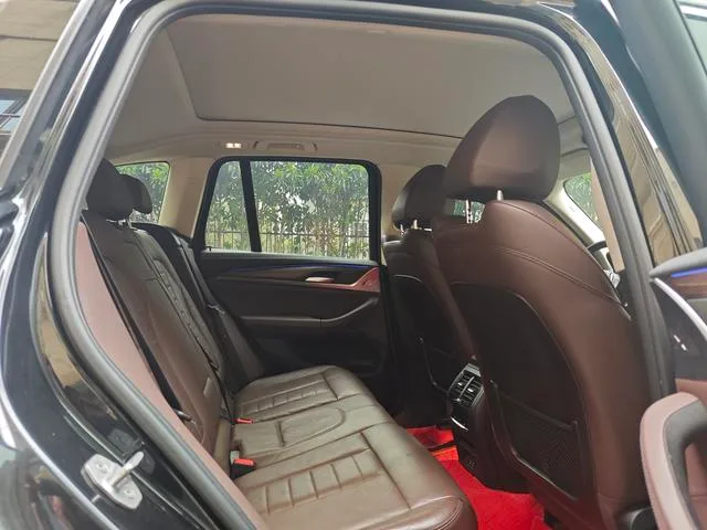 BMW X3 2020 xDrive28i Luxury Set interior photo 14 BMW X3 2020 xDrive28i Luxury Set interior photo 14
