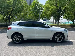 BMW X2 2020 sDrive25i Leading Type M Sports suit exterior photo 3 BMW X2 2020 sDrive25i Leading Type M Sports suit exterior photo 3
