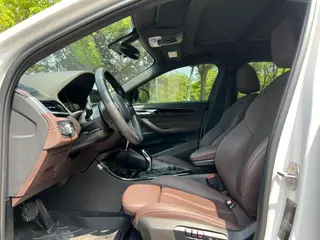 BMW X2 2020 sDrive25i Leading Type M Sports suit interior photo 8 BMW X2 2020 sDrive25i Leading Type M Sports suit interior photo 8