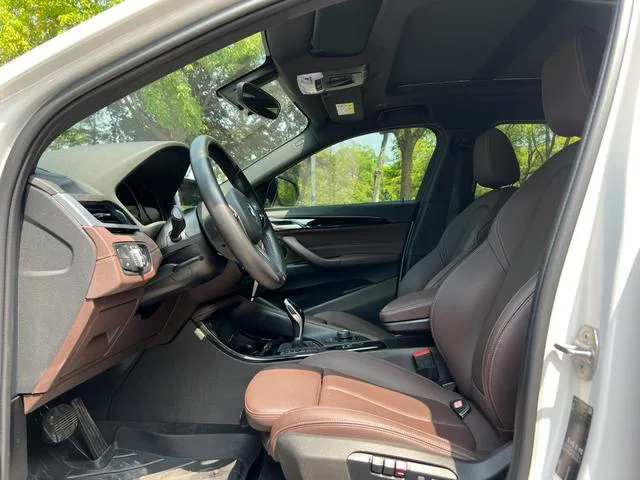 BMW X2 2020 sDrive25i Leading Type M Sports suit interior photo 8 BMW X2 2020 sDrive25i Leading Type M Sports suit interior photo 8