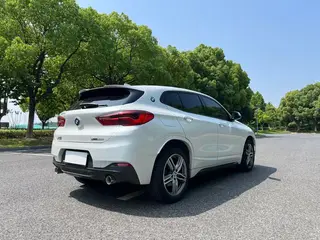 BMW X2 2020 sDrive25i Leading Type M Sports suit interior photo 13 BMW X2 2020 sDrive25i Leading Type M Sports suit interior photo 13
