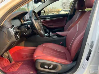 BMW 5 Series 2021 525Li Роскошный набор интерьер фото 15 BMW 5 Series 2021 525Li Роскошный набор интерьер фото 15
