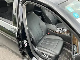 BMW 5 Series 2018 525Li Luxury Set interior photo 12 BMW 5 Series 2018 525Li Luxury Set interior photo 12