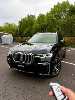 BMW X7 2019 xDrive40i Type de luxe M Ensemble de sport extérieur photo 2 BMW X7 2019 xDrive40i Type de luxe M Ensemble de sport extérieur photo 2