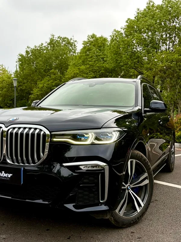 BMW X7 2019 xDrive40i Type de luxe M Ensemble de sport extérieur photo 3 BMW X7 2019 xDrive40i Type de luxe M Ensemble de sport extérieur photo 3