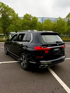 BMW X7 2019 xDrive40i Type de luxe M Ensemble de sport extérieur photo 5 BMW X7 2019 xDrive40i Type de luxe M Ensemble de sport extérieur photo 5