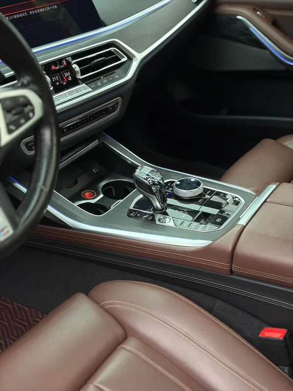 BMW X7 2019 xDrive40i Type de luxe M Ensemble de sport intérieur photo 12 BMW X7 2019 xDrive40i Type de luxe M Ensemble de sport intérieur photo 12